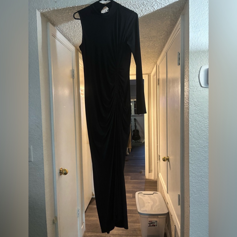 Elegant Black Long Sleeve Dress
